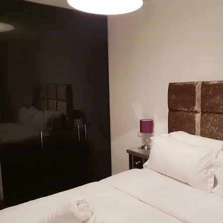 Apartment Silicon Docks Corporate Dublin